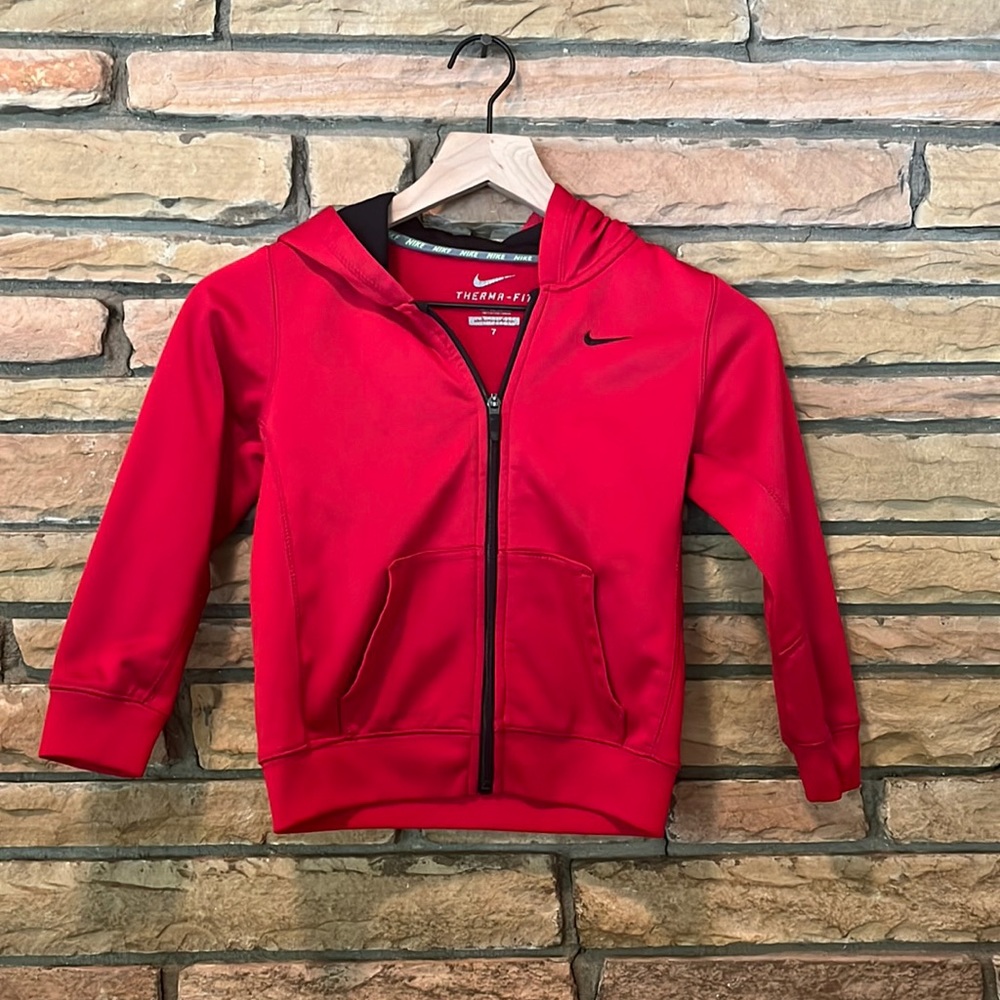NIKE || Boys Therma-Fit Hoodie
